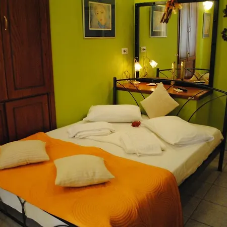 Traditional Idramon Hotel