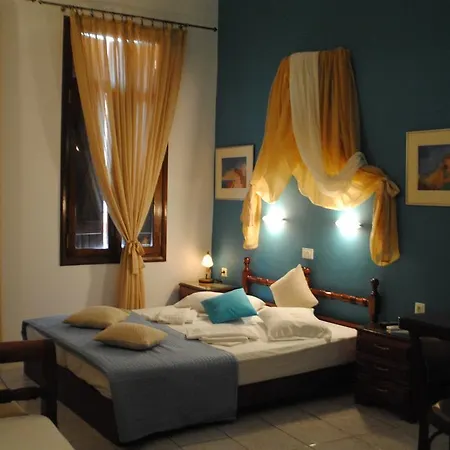 Traditional Idramon Hotel