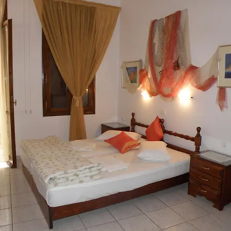 Traditional Idramon Hotel