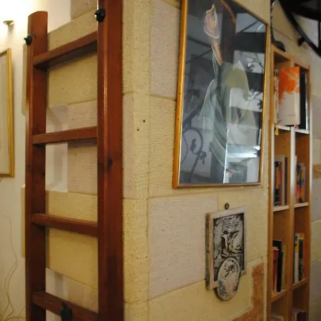 Traditional Idramon Hotel